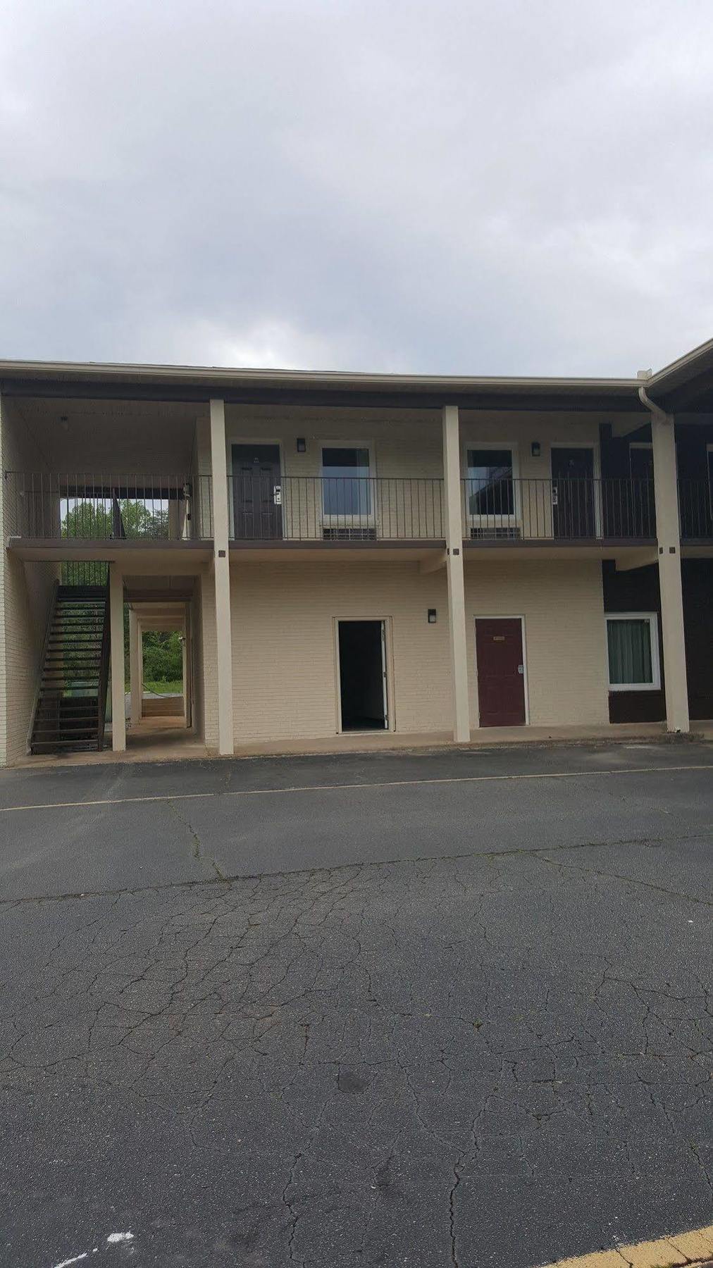 Econo Lodge Forest City Exterior photo